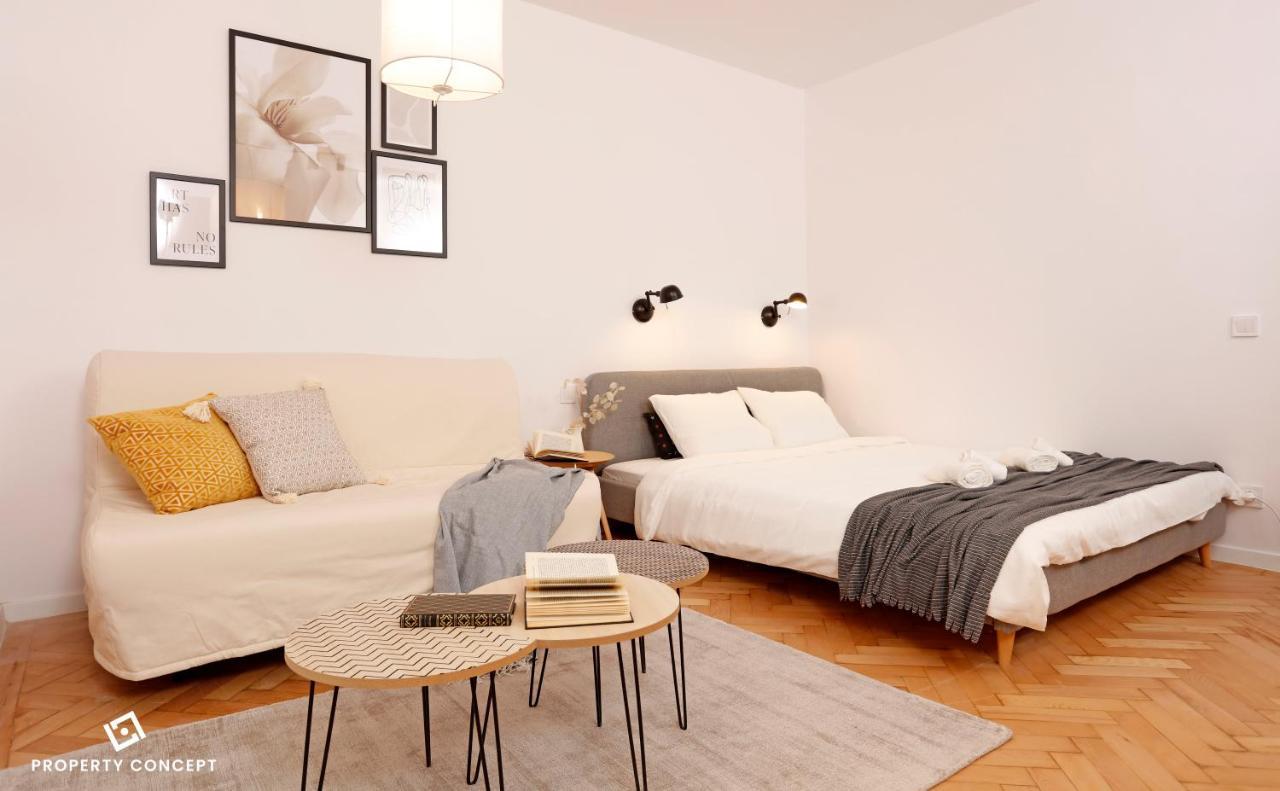 Chic Scandinavian Style Studio Apartment Bukares Bagian luar foto