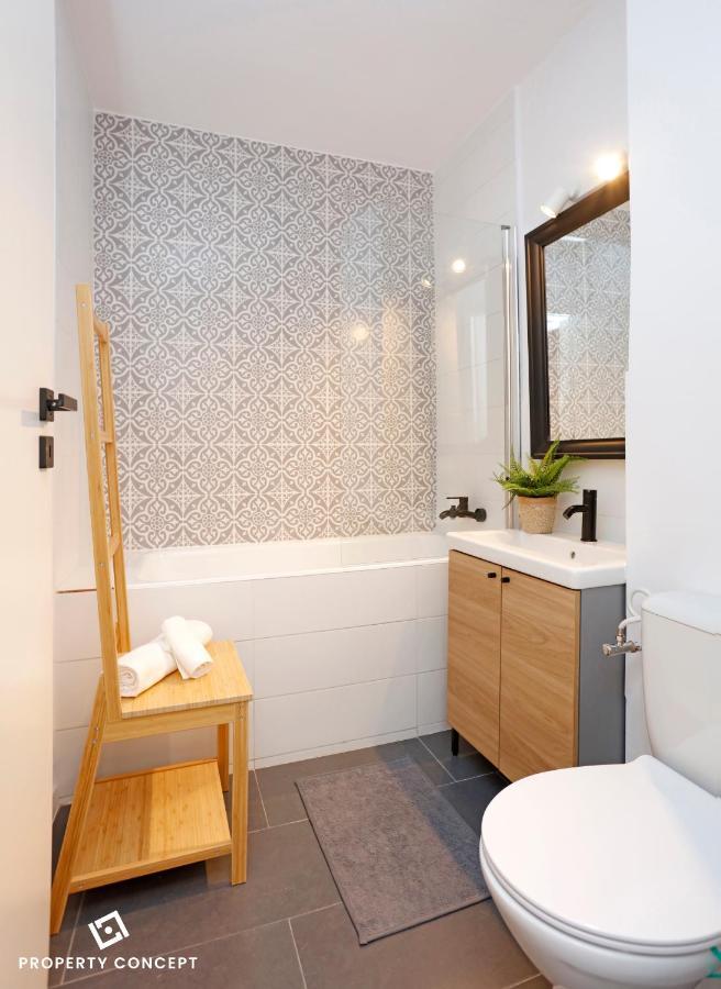 Chic Scandinavian Style Studio Apartment Bukares Bagian luar foto