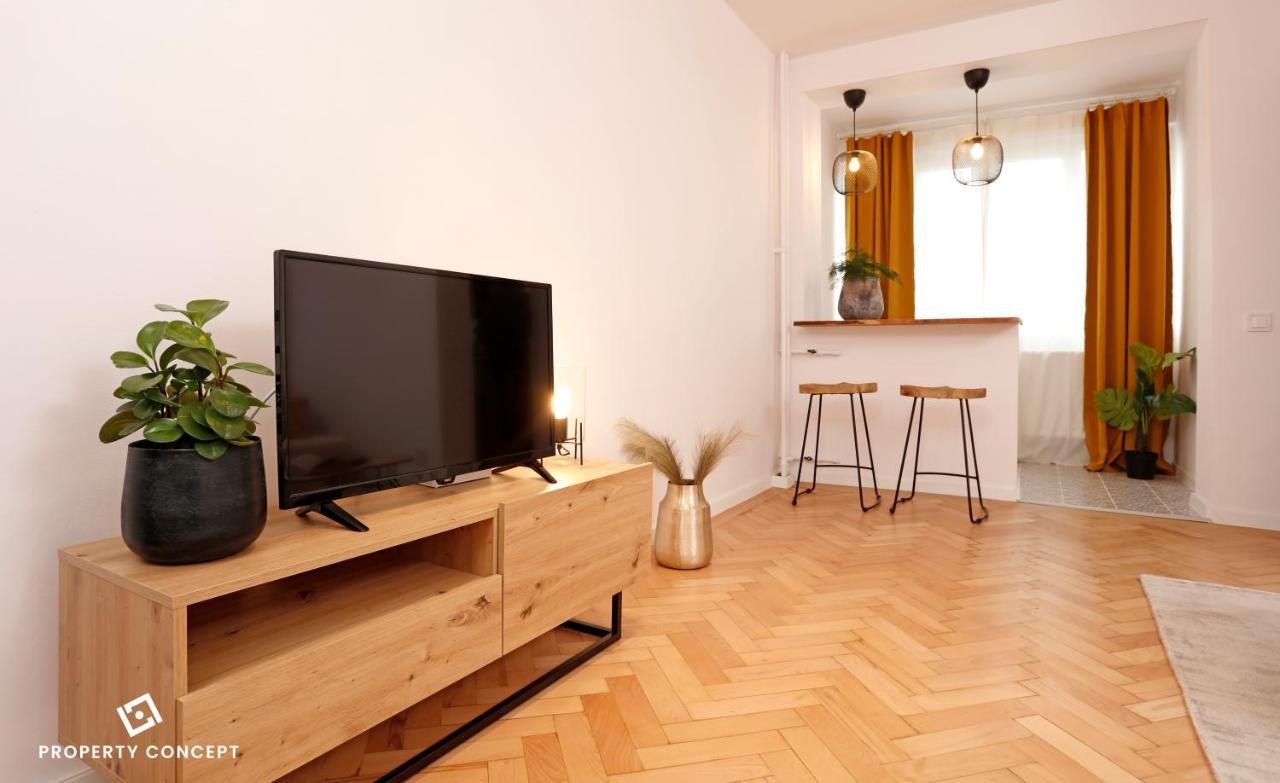 Chic Scandinavian Style Studio Apartment Bukares Bagian luar foto